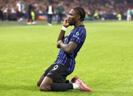 Ajax - Inter 0-2 » Thuram i-a oferit lui Cristi Chivu un debut fericit ca antrenor în Liga Campionilor