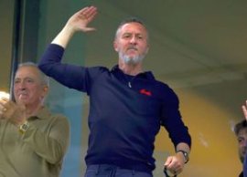 „Se caut? posesorul!” » Mihai Stoica, lovitur? cu manta în r?zboiul „Steaua - FCSB” + derapaj la adresa lui Talpan: (…)