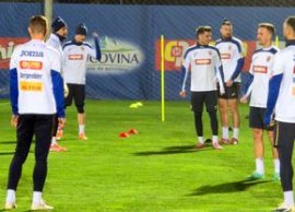 Titularul din Bosnia s-a accidentat ?i e OUT cu San Marino » Radu Dr?gu?in, prezen?? surpriz?! S-a antrenat al?turi (…)