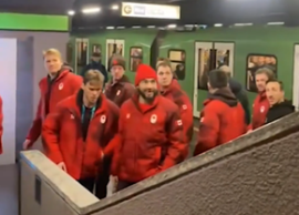 Au p?r?sit satul olimpic pentru a se caza la un hotel de 5 stele! Sus?in c? nu este vorba despre lux, ci despre&nbsp;(…)