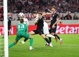 4 brig?zi de arbitri români în Europa League » Rezultate, clasament ?i televiz?ri