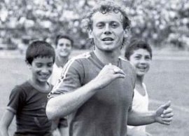 7 ani de la moartea prematur? a lui Ilie Balaci » Clipul emo?ionant postat de Universitatea Craiova în memoria (…)