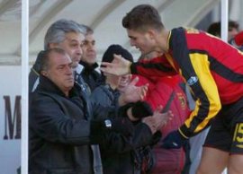 „Nu-i a?a neagr?! Nu ne vor c?lca pe cap” » Fostul atacant al lui Galatasaray merge pe mâna României în barajul cu (…)