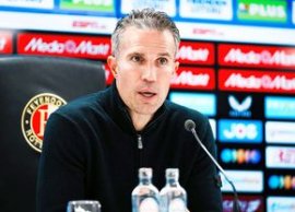 Robin van Persie, reac?ie de uimire, când a auzit ce obiceiuri are Gigi Becali înaintea meciurilor: „Nu am tr?it (…)