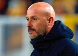 Probleme la Bologna cu dou? zile înaintea meciului cu FCSB » Antrenorul a fost internat în spital ?i nu face (…)