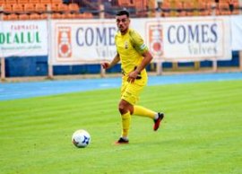 Mi?c?ri de trupe la clubul din Liga 2: doi titulari au semnat prelungirea contractului