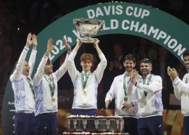 Jannik Sinner spune pas Cupei Davis, Carlos Alcaraz va fi prezent