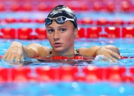 Summer McIntosh revine în bazin dup? boala misterioas? prin care a trecut