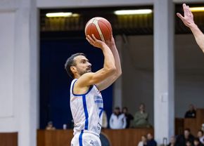 CSA Steaua Bucure?ti, victorioas? in 