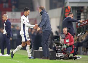 Bellingham imparte Anglia » Presa e 